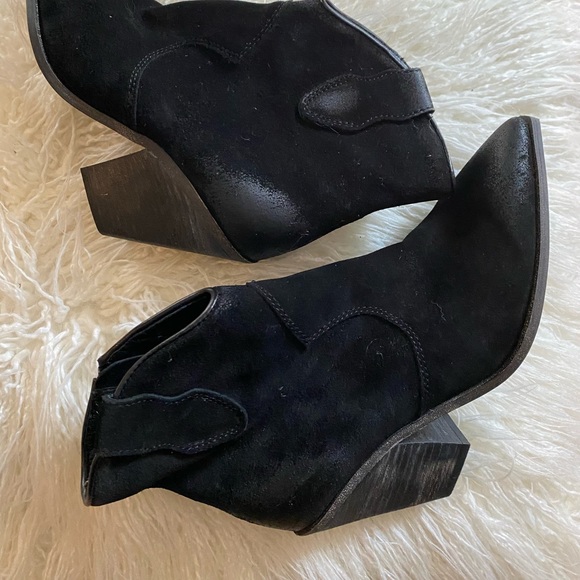 Steve Madden Texan Booties - Picture 2 of 3